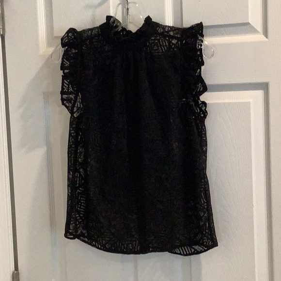 Ruffled sleeve sheer lace top with silky camisole from FRAME - Picture 12 of 16